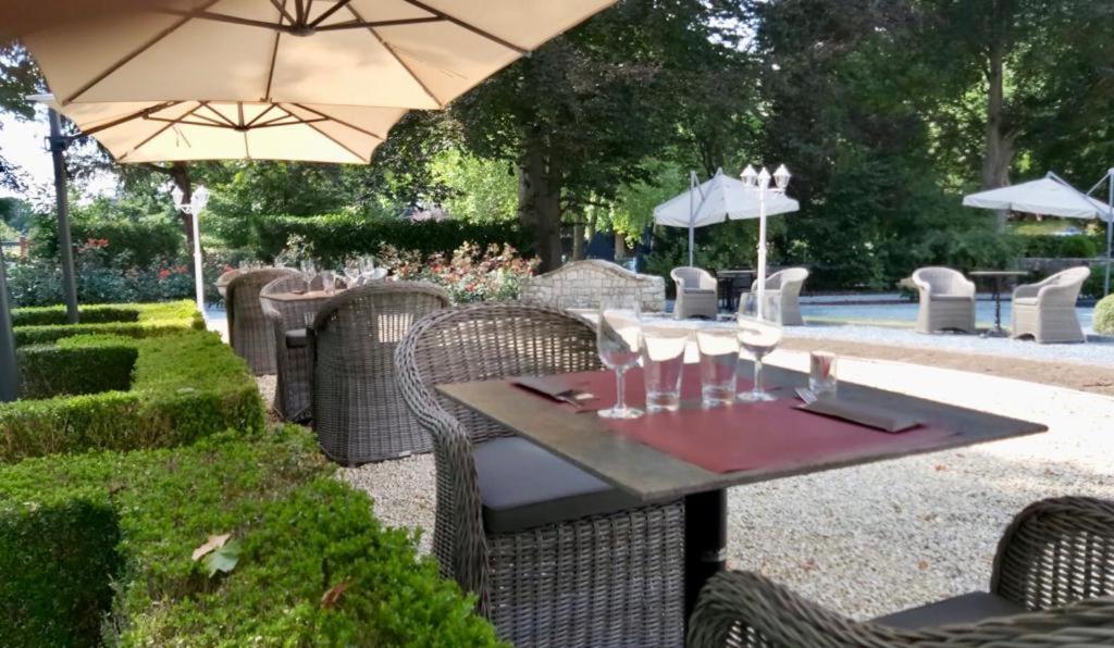 Auberge Du Vieux Cedre, Enghien-Belgique Ngoại thất bức ảnh