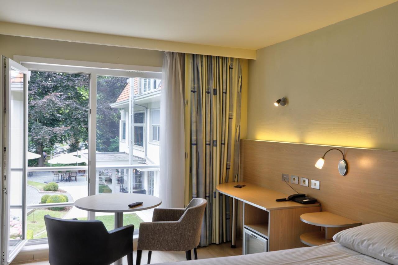 Auberge Du Vieux Cedre, Enghien-Belgique Ngoại thất bức ảnh