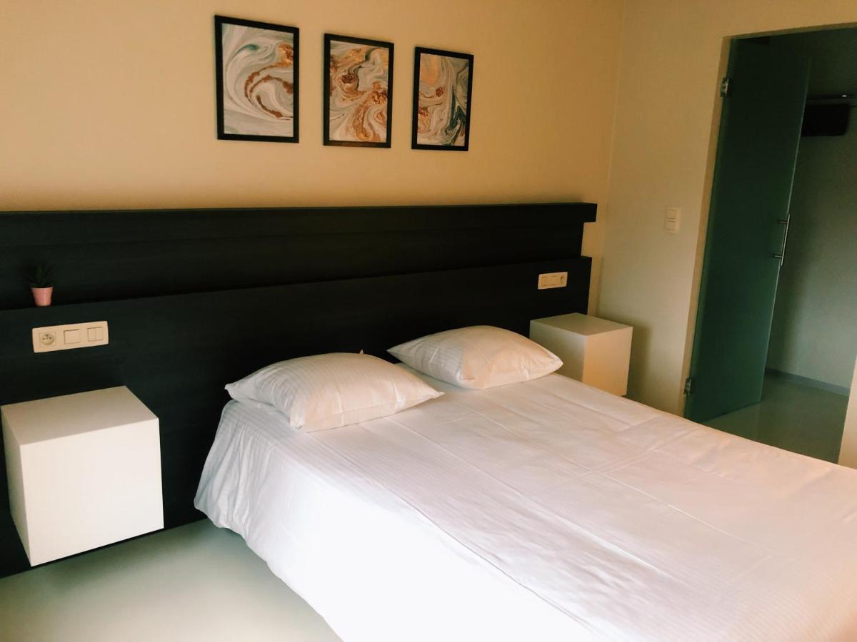 Auberge Du Vieux Cedre, Enghien-Belgique Ngoại thất bức ảnh