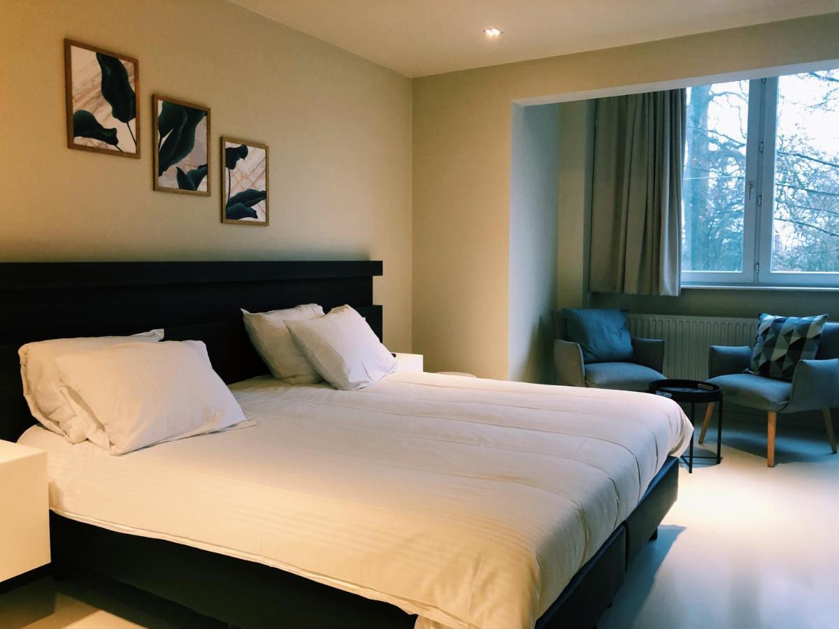 Auberge Du Vieux Cedre, Enghien-Belgique Ngoại thất bức ảnh