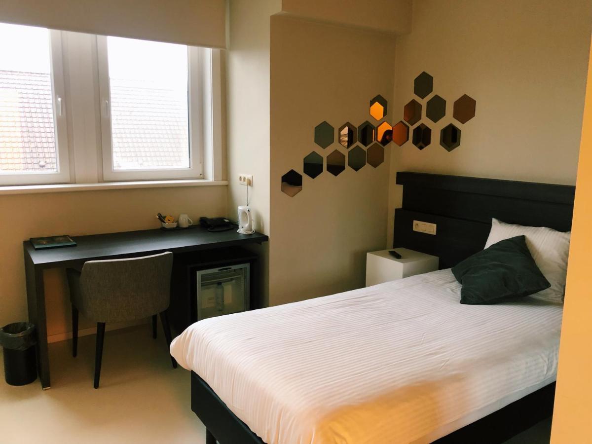 Auberge Du Vieux Cedre, Enghien-Belgique Ngoại thất bức ảnh